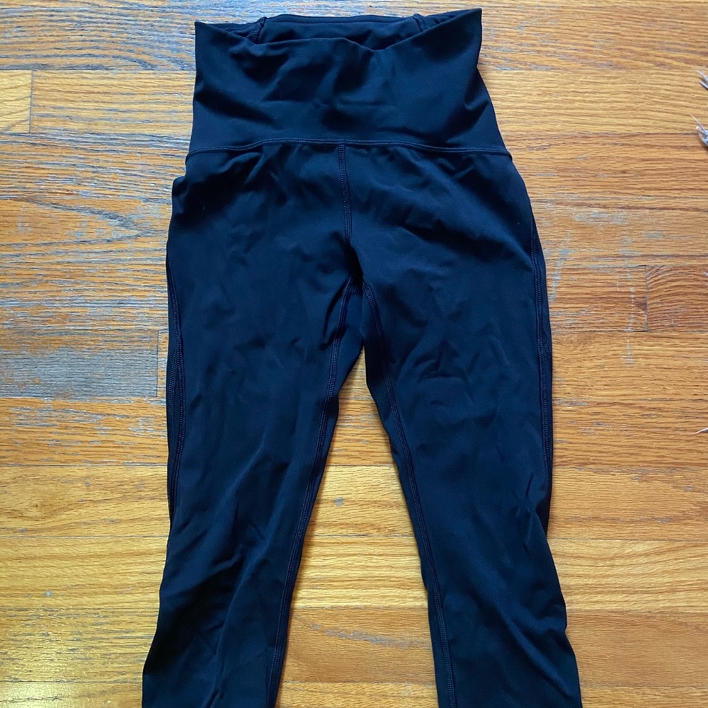 LULULEMON CROPPED LEGGING